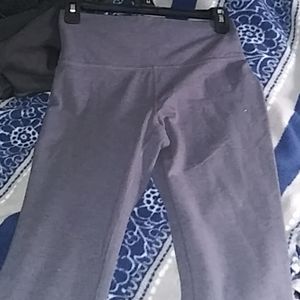 Gray "Balance go-dry" leggings never worn
